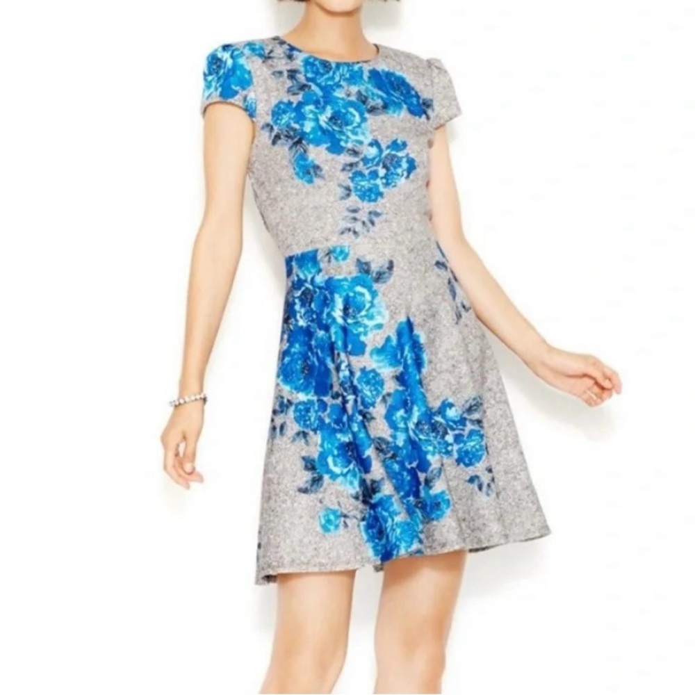 Betsey Johnson Black & White Cap Sleeved Mini Dress w/Blue Florals. Size 8.